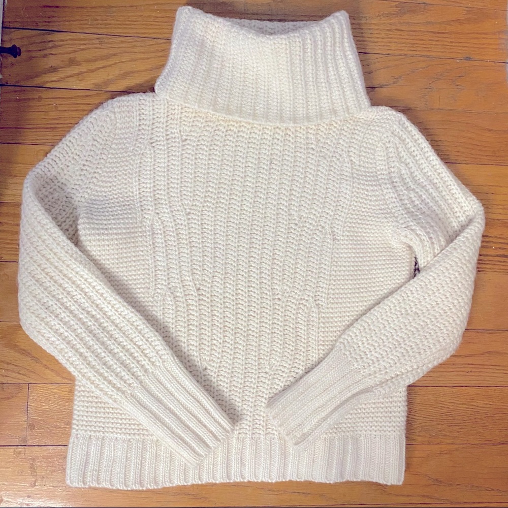 Banana Republic Chunky Italian Wool Alpaca Sweater